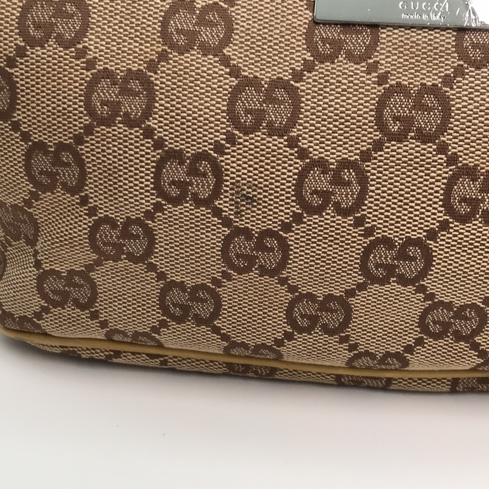 Pre Love Authentic Gucci GG Canvas Accessory Pouch Mini Bag – Beige/Khaki - Picture 4 of 11